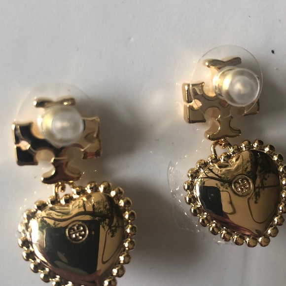 ❌Price Drop ❌NWT TORI BURCH MOTHER OF PEARL HEART DROP EARRINGS . - Picture 4 of 7